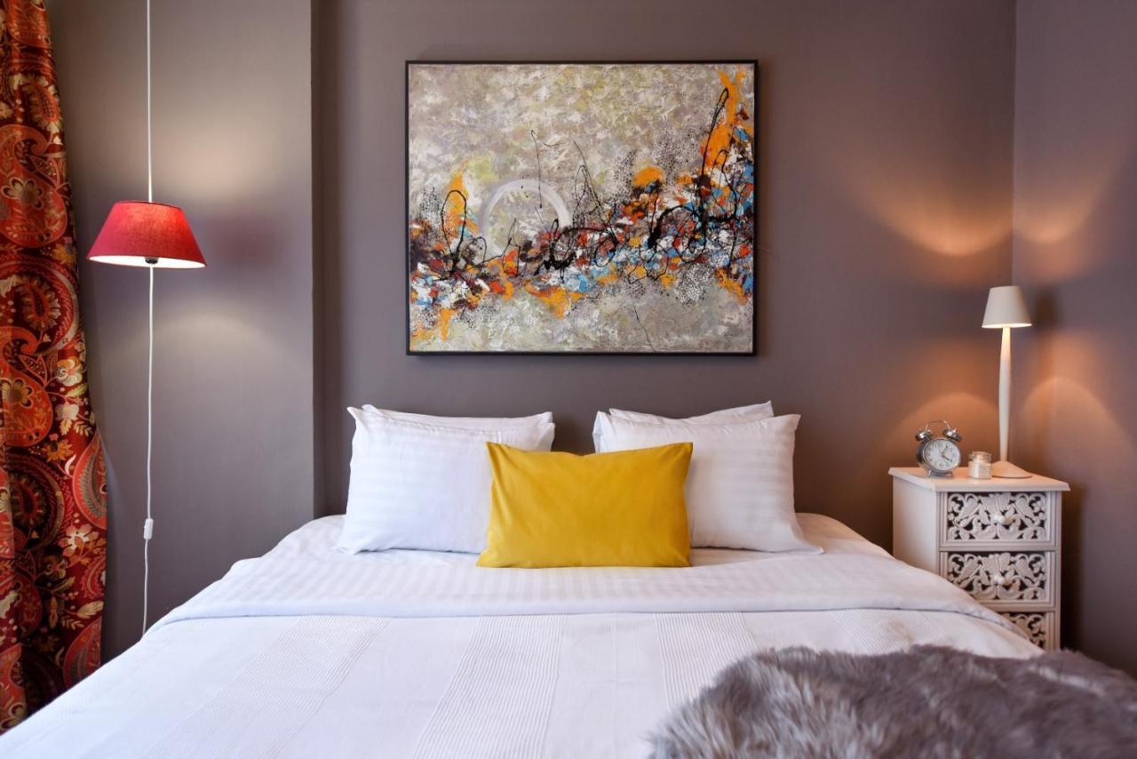 Downtown Oasis: Central Apartments With Cozy Charm Bucareste Exterior foto