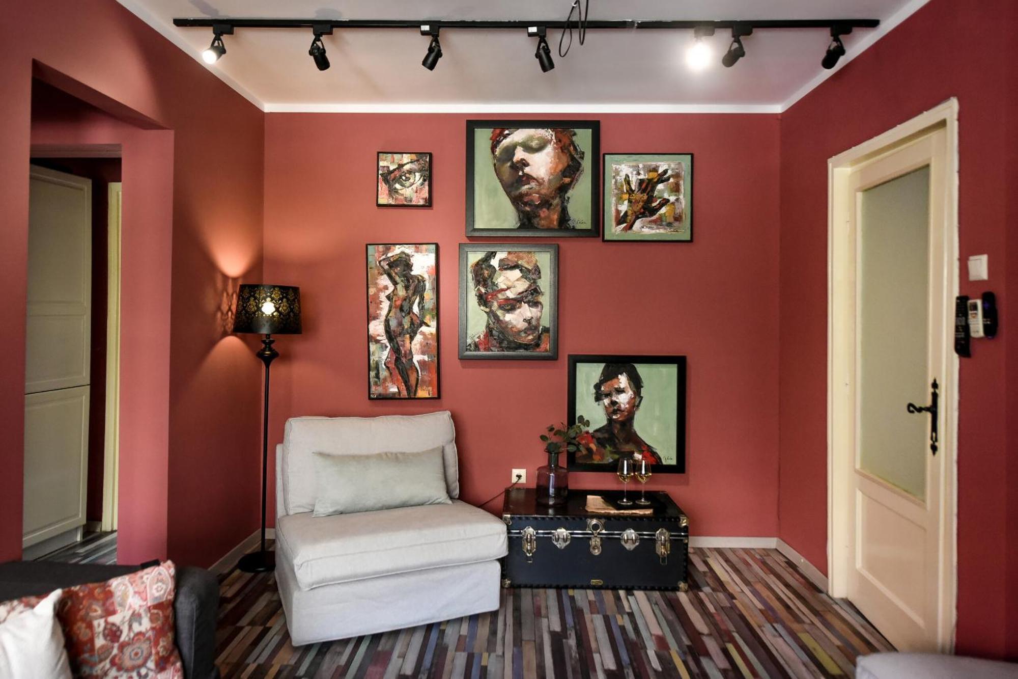 Downtown Oasis: Central Apartments With Cozy Charm Bucareste Exterior foto